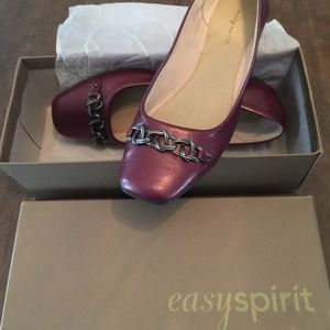 New Pair Easy Spirit Flats with Chain
